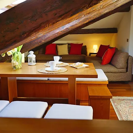 Typical Attic Isola/garibaldi Apartamento *
